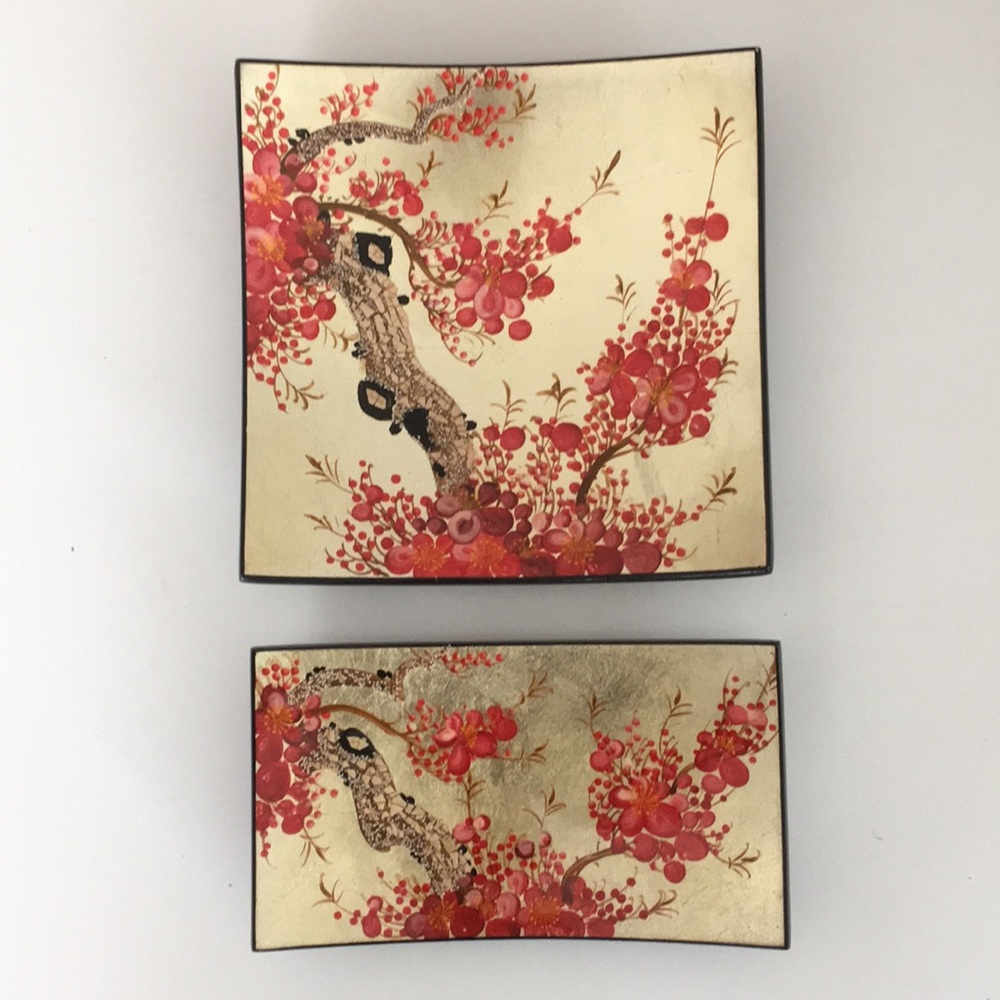 Decorative Lacquered Trinket Tray Set